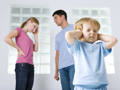 Как помочь ребенку пережить развод родителей